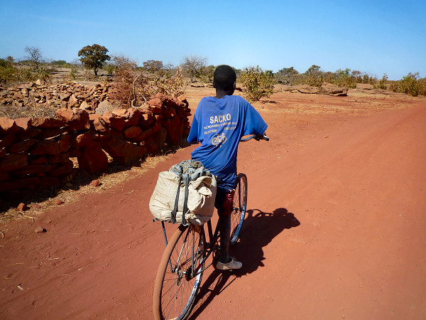 j5__0721_piste kani-bandiagara.jpg